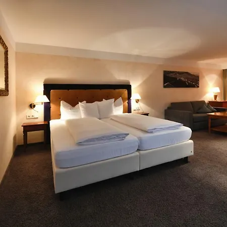 Отель Rebenhof 4*