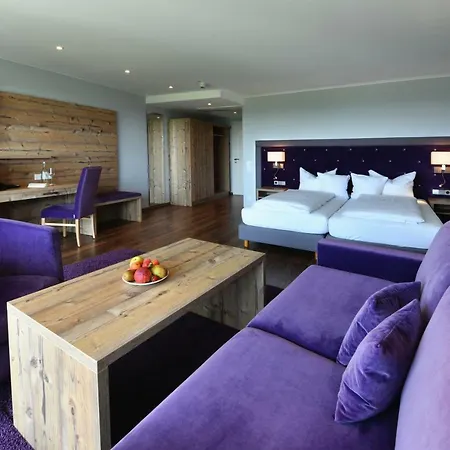 Hotel Rebenhof 4*